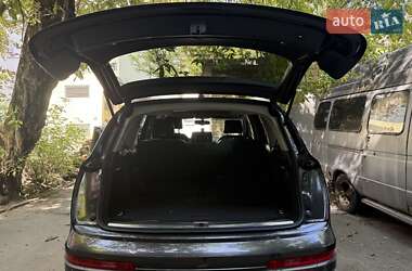 Внедорожник / Кроссовер Audi Q7 2011 в 