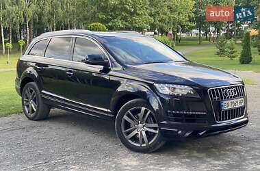 Внедорожник / Кроссовер Audi Q7 2014 в 