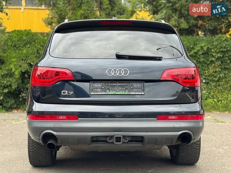 Внедорожник / Кроссовер Audi Q7 2011 в Одессе