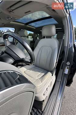 Внедорожник / Кроссовер Audi Q7 2013 в 