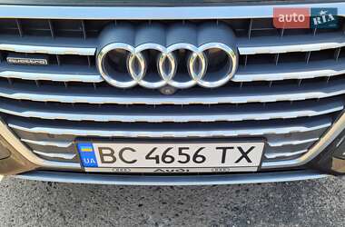 Внедорожник / Кроссовер Audi Q7 2018 в 