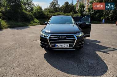 Внедорожник / Кроссовер Audi Q7 2018 в 