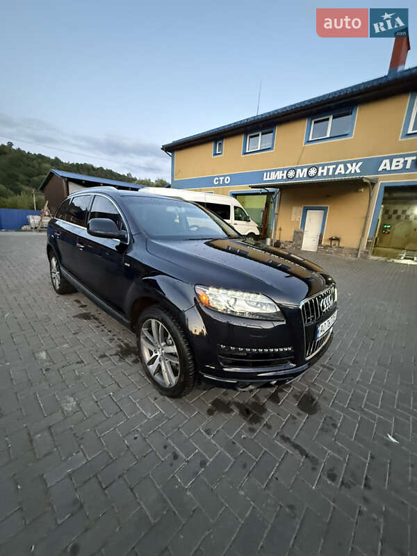 Внедорожник / Кроссовер Audi Q7 2012 в Межгорье