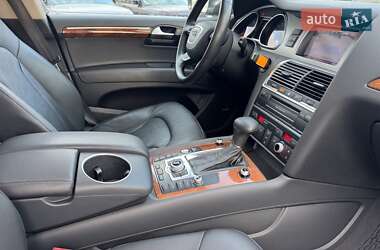 Внедорожник / Кроссовер Audi Q7 2014 в 