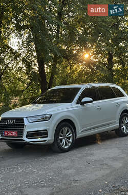 Позашляховик / Кросовер Audi Q7 2018 в Тульчині
