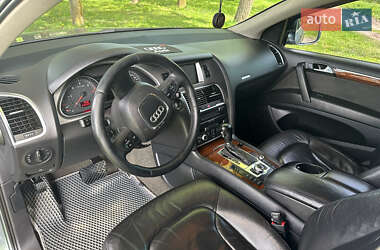 Внедорожник / Кроссовер Audi Q7 2008 в 