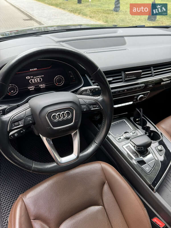 Внедорожник / Кроссовер Audi Q7 2017 в Львове