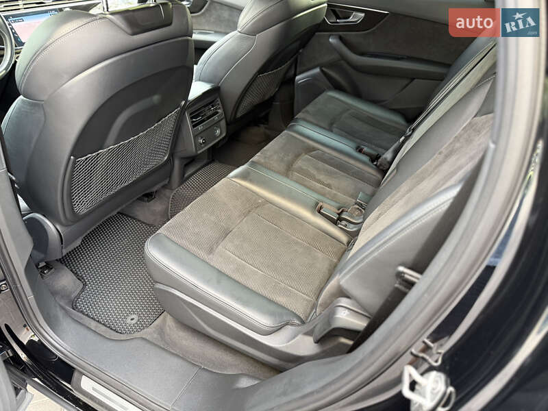 Внедорожник / Кроссовер Audi Q7 2021 в Львове