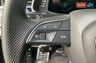 Позашляховик / Кросовер Audi Q7 2021 в 