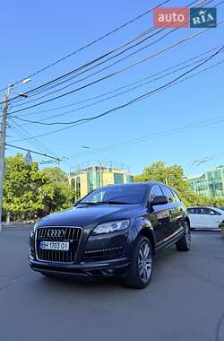 Внедорожник / Кроссовер Audi Q7 2012 в 