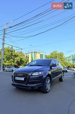 Внедорожник / Кроссовер Audi Q7 2012 в 