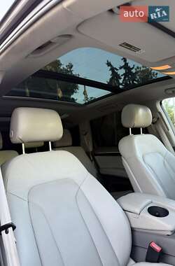 Внедорожник / Кроссовер Audi Q7 2012 в 