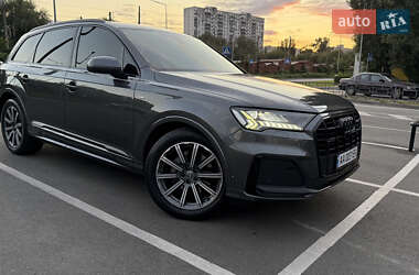 Внедорожник / Кроссовер Audi Q7 2020 в 