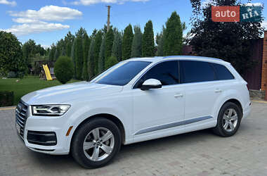 Внедорожник / Кроссовер Audi Q7 2018 в 