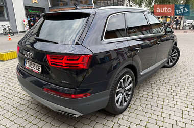 Внедорожник / Кроссовер Audi Q7 2016 в 