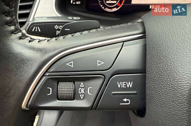 Внедорожник / Кроссовер Audi Q7 2016 в 