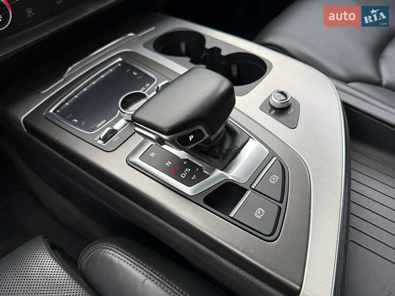 Внедорожник / Кроссовер Audi Q7 2016 в Коломые
