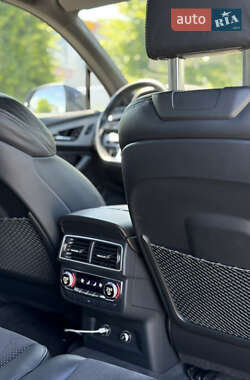 Внедорожник / Кроссовер Audi Q7 2018 в 