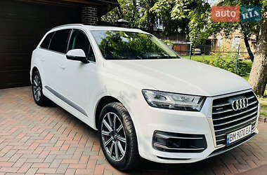 Позашляховик / Кросовер Audi Q7 2016 в Києві