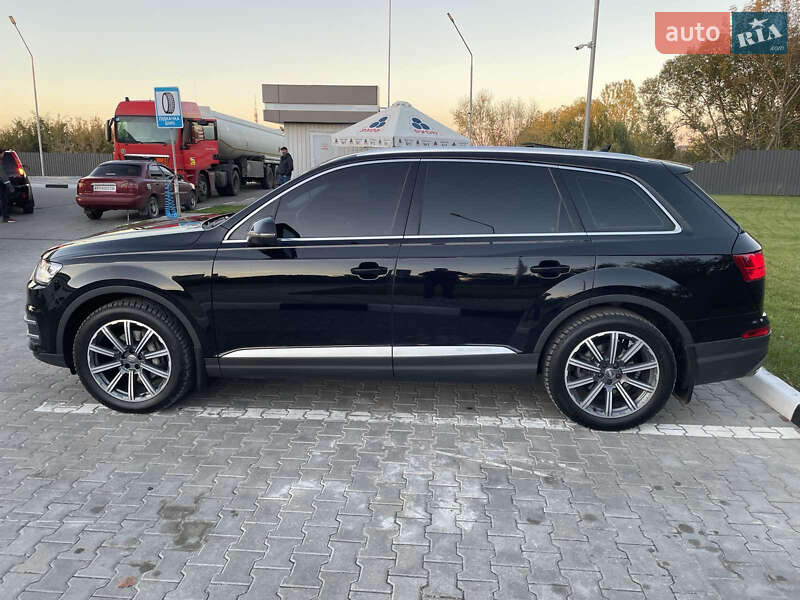 Внедорожник / Кроссовер Audi Q7 2016 в Днепре