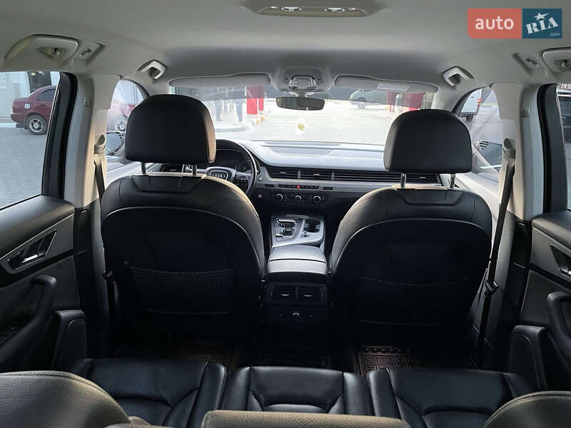 Внедорожник / Кроссовер Audi Q7 2016 в Днепре