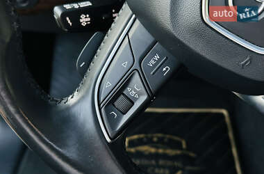 Внедорожник / Кроссовер Audi Q7 2016 в 