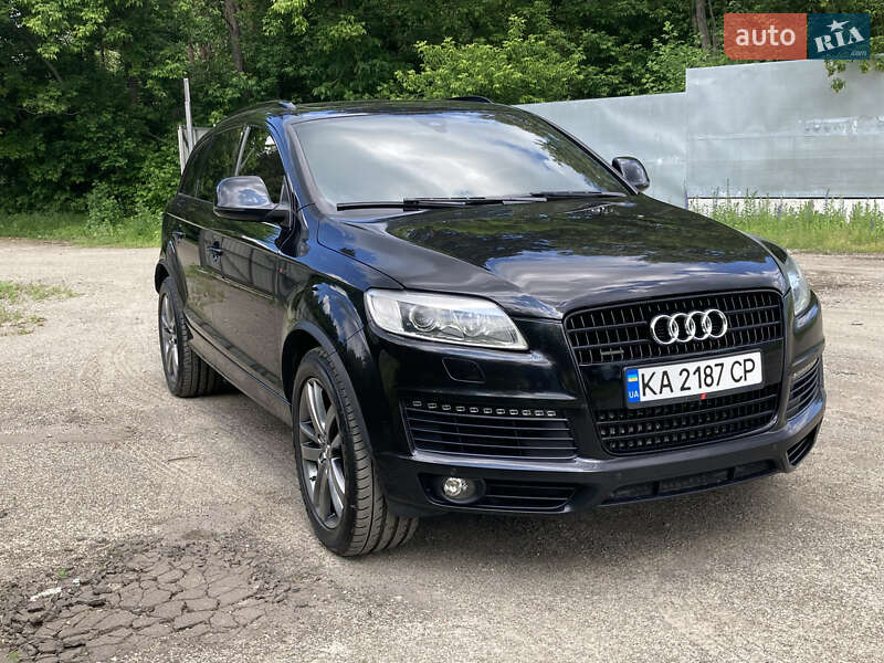 Внедорожник / Кроссовер Audi Q7 2008 в 