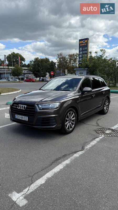 Внедорожник / Кроссовер Audi Q7 2016 в Чернигове