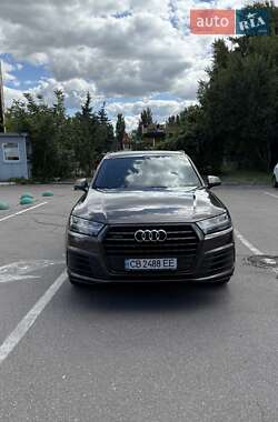 Позашляховик / Кросовер Audi Q7 2016 в 