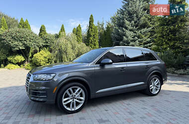 Внедорожник / Кроссовер Audi Q7 2018 в 