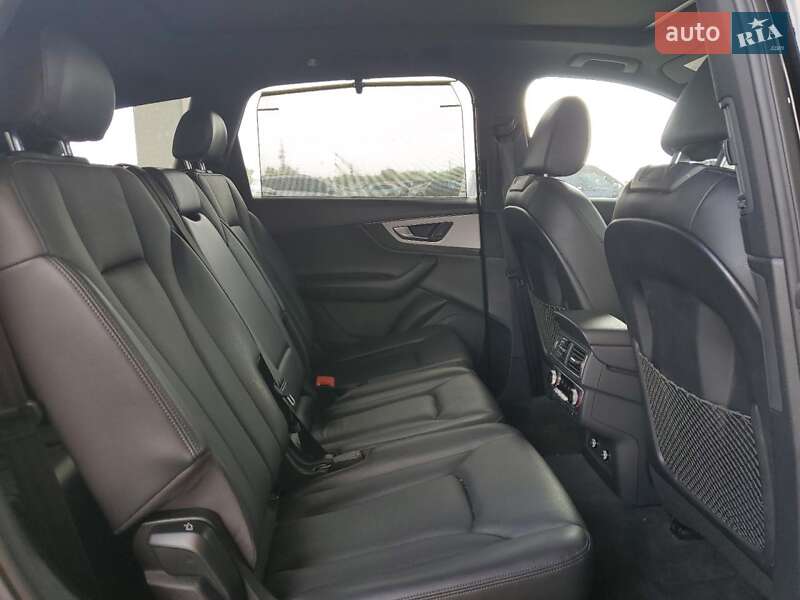 Внедорожник / Кроссовер Audi Q7 2018 в Киеве