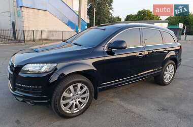 Внедорожник / Кроссовер Audi Q7 2013 в 