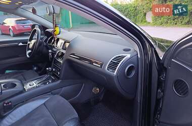 Внедорожник / Кроссовер Audi Q7 2013 в 