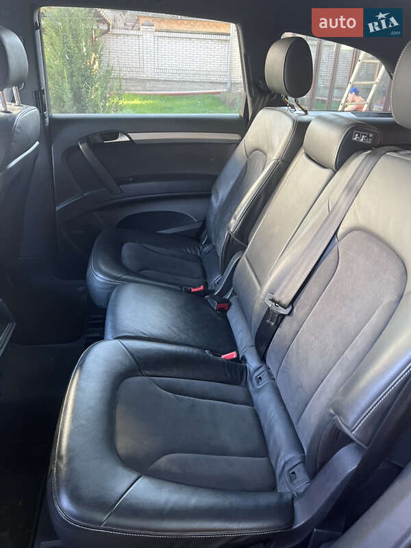 Позашляховик / Кросовер Audi Q7 2011 в Вінниці