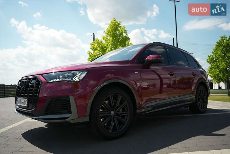 Позашляховик / Кросовер Audi Q7 2019 в Мукачевому