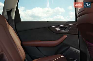 Внедорожник / Кроссовер Audi Q7 2019 в 