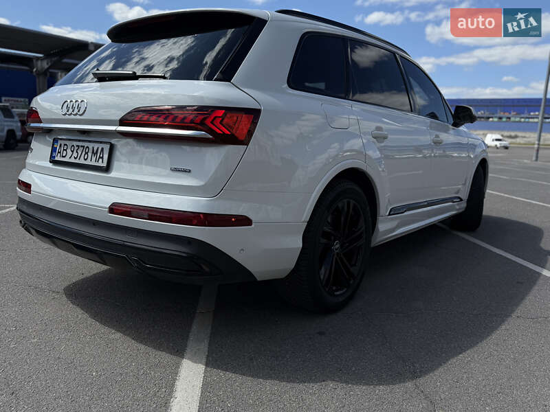 Позашляховик / Кросовер Audi Q7 2020 в Вінниці