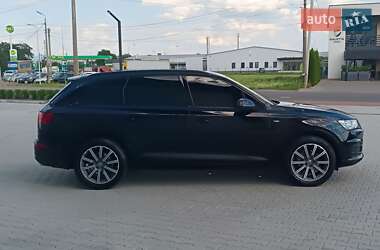 Внедорожник / Кроссовер Audi Q7 2017 в 