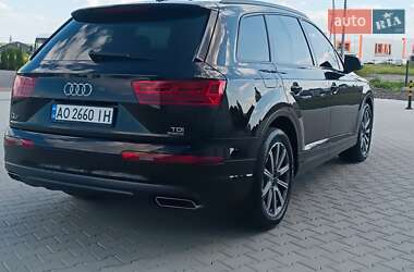 Внедорожник / Кроссовер Audi Q7 2017 в 