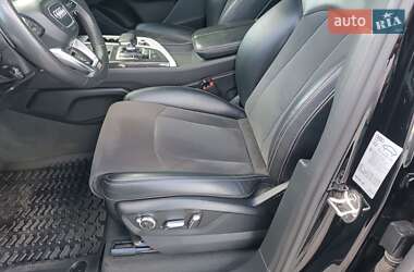Внедорожник / Кроссовер Audi Q7 2017 в 