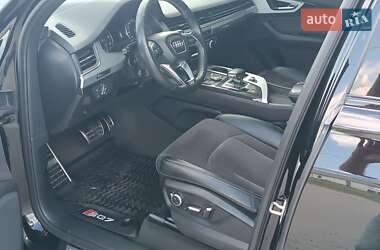 Внедорожник / Кроссовер Audi Q7 2017 в 