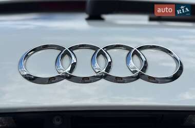 Внедорожник / Кроссовер Audi Q7 2014 в 