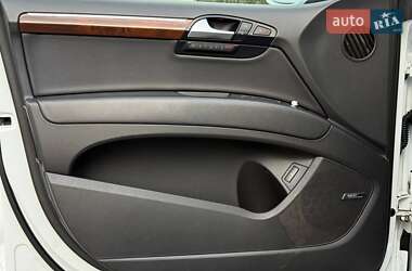 Внедорожник / Кроссовер Audi Q7 2014 в 