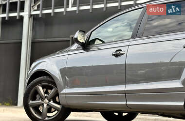 Внедорожник / Кроссовер Audi Q7 2013 в 
