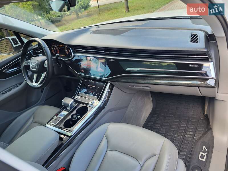 Внедорожник / Кроссовер Audi Q7 2022 в Запорожье