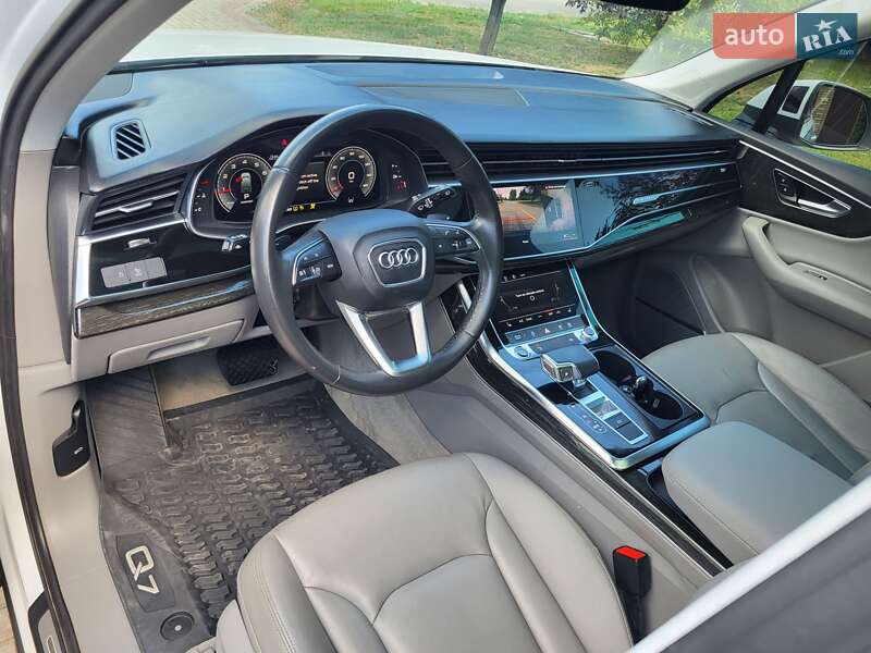 Внедорожник / Кроссовер Audi Q7 2022 в Запорожье