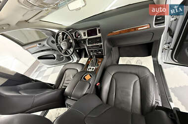 Внедорожник / Кроссовер Audi Q7 2013 в 