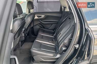Внедорожник / Кроссовер Audi Q7 2018 в 