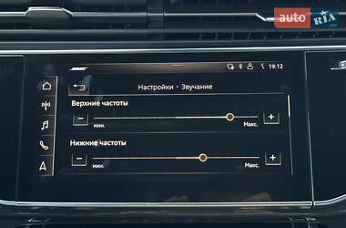 Внедорожник / Кроссовер Audi Q7 2020 в 
