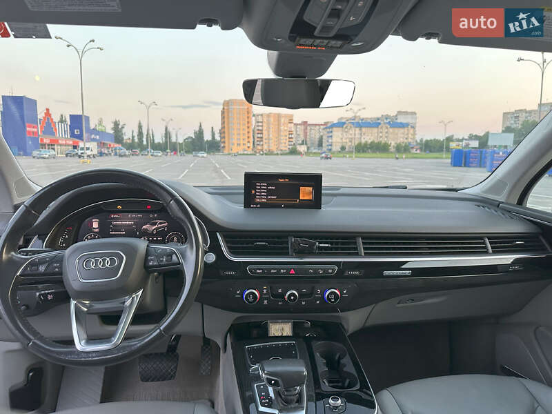 Внедорожник / Кроссовер Audi Q7 2018 в Каменец-Подольском
